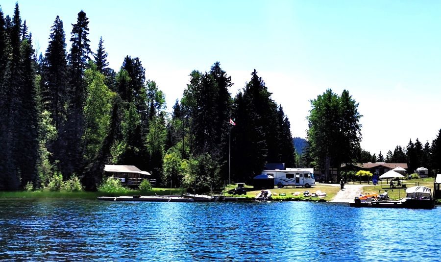 https://moosehavenresort.com/dev/wp-content/uploads/2015/03/21c5-Rv1.jpg