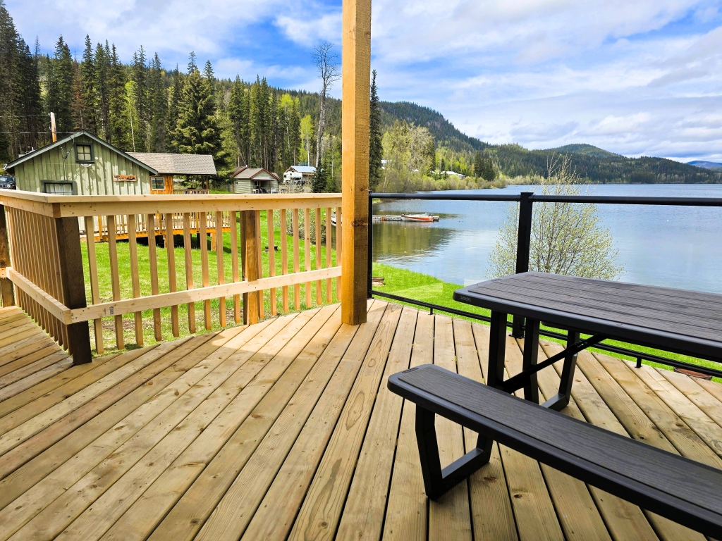 https://moosehavenresort.com/dev/wp-content/uploads/2025/05/4-Mich-Deck-2-1.jpg