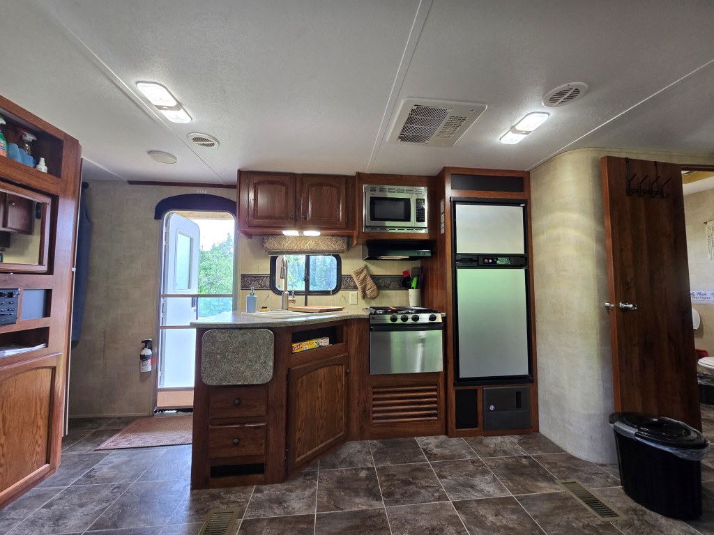 https://moosehavenresort.com/dev/wp-content/uploads/2025/06/a4.jpg