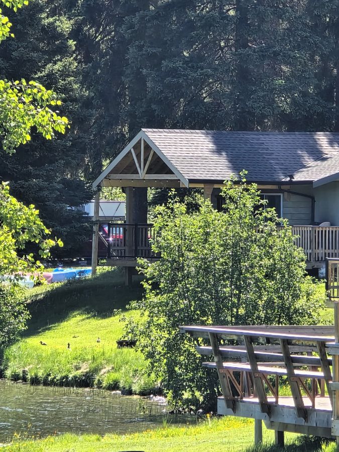 https://moosehavenresort.com/dev/wp-content/uploads/2026/06/12-Cabin-4-deck.jpg